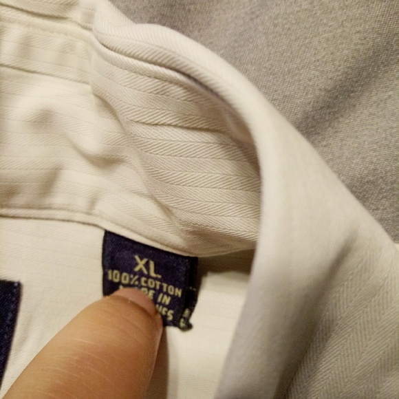 Roundtree & Yorke Button Down - Picture 3 of 4